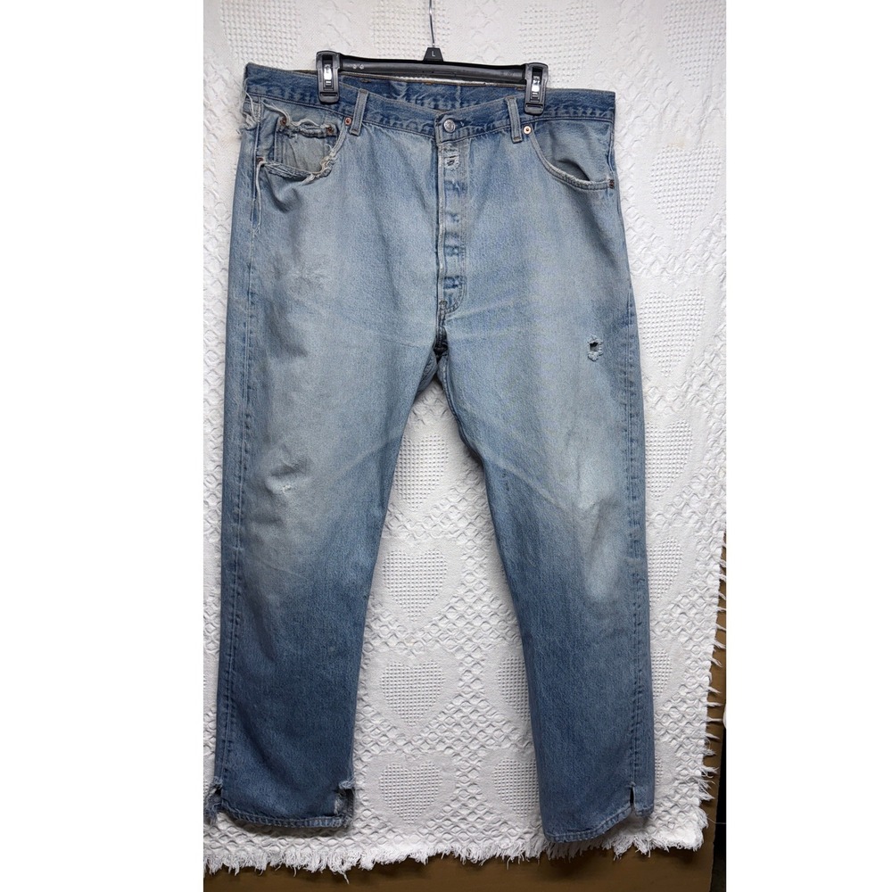 Vintage Levis 501 Jeans Mens 42x32 Light Wash Distressed Button Fly 501